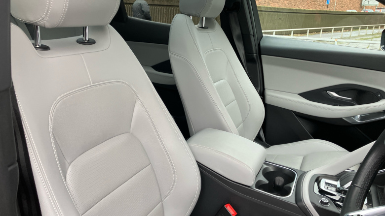 Jaguar E-Pace 2.0 D165 R-Dynamic Black 5dr Auto Diesel Estate